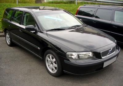 Volvo V70 2..jpg